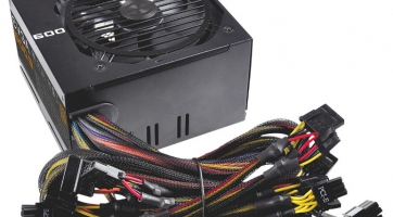 Új tápot mutatott be az EVGA