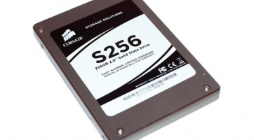 Ultragyors SSD a Corsair-től