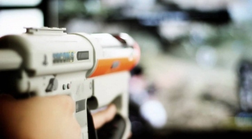Videojáték fegyverrel tartotta sakkban a betörőt egy gamer