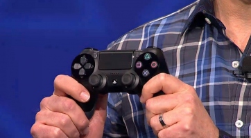 Videón mutatkozik a DualShock 4