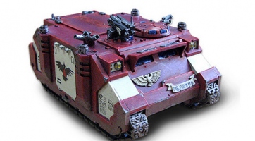 Warhammer 40K: Dawn Of War 2: Rhino tank életnagyságban