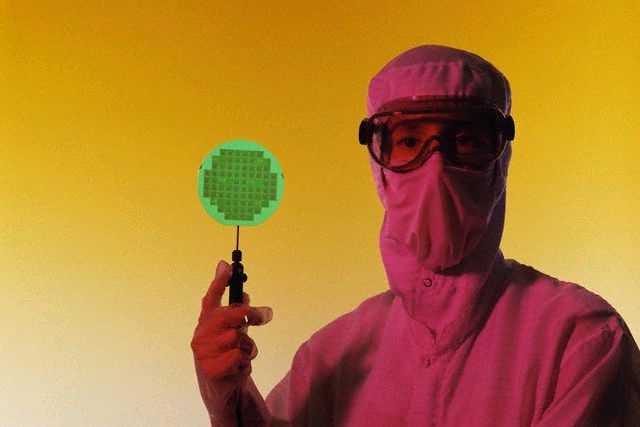 Megszületett az első igazi kínai CPU