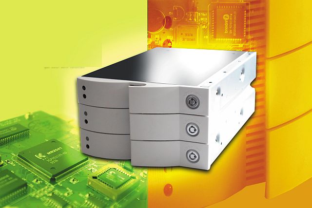 A Novell befejezte a SUSE LINUX felvásárlását