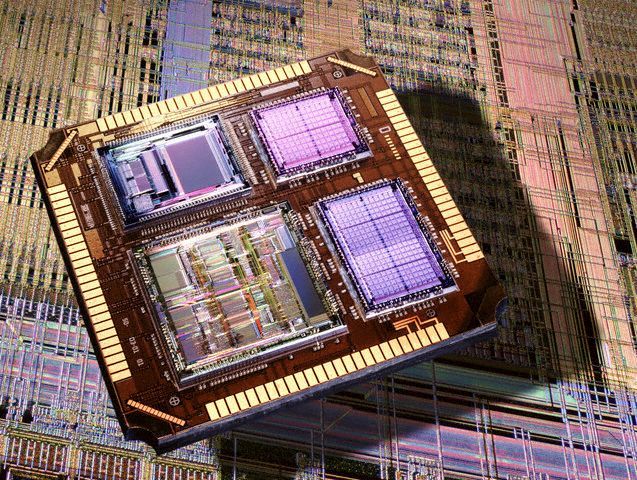 Intel: 90 nanométeres technológiával készült NOR Flash memória