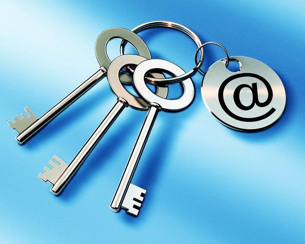 Bill Gates: bélyeget minden e-mailre