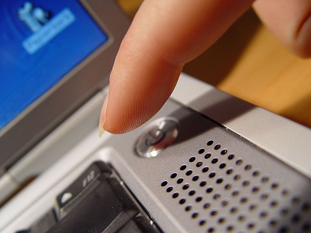 Az első hordozható PC Efficeon processzorral