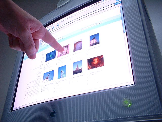 A francia lemezkiadók az internetszolgáltatókat is perelnék