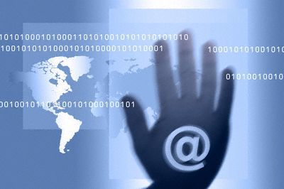 Spamháború: Korlátozzák a naponta küldhető email-ek számát?