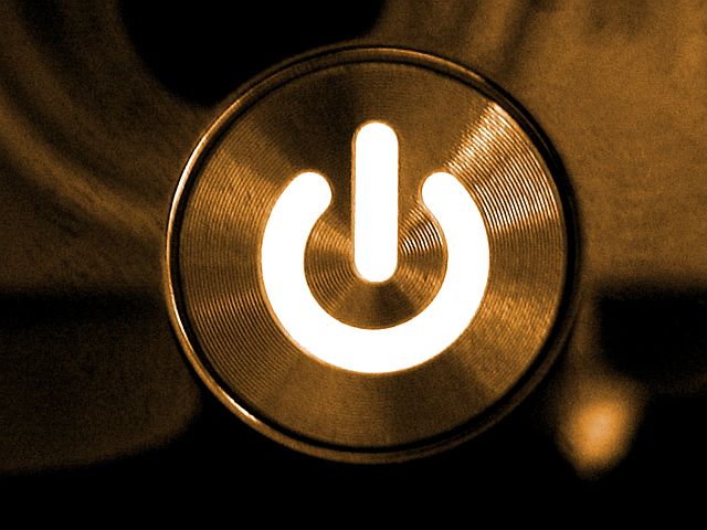 12-15%-kal nőttek a PC-eladások 2004-ben