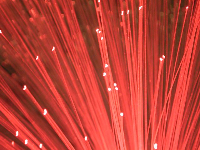 Kábel helyett digitális telefonon keresztül fogunk internetezni