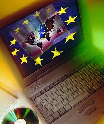 Interneten is gyakran kormányoz már az EU