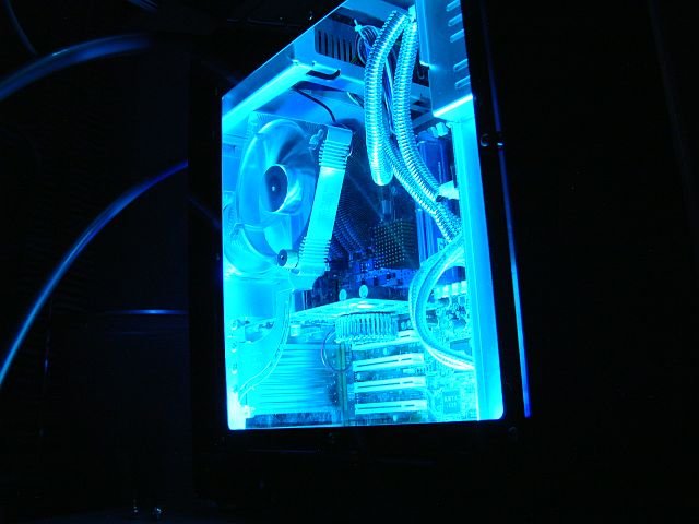 Külső hőcserélős Aquagate 'vízhűtő' rendszer