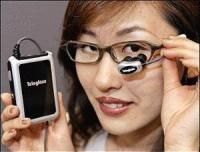 28 collos képillúziót keltő video-szemüveg