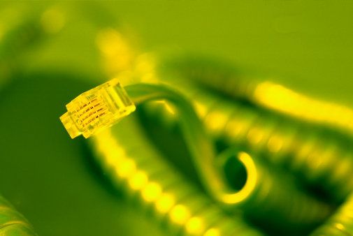 A brit szélessávú internetezők száma felülmúlja a betárcsázósakét