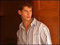 Jövőbeli sikereit értékesítette az eBay-en egy fiatal indiai énekes