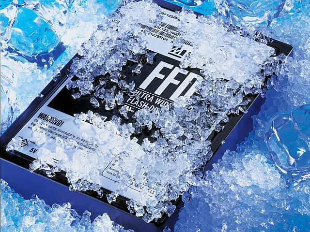 128GB-os flash lemez