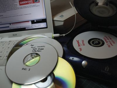 Magyarország is tagja a SiteDown és FastLink elnevezésű illegális tartalmak ellen küzdő hadműveletnek