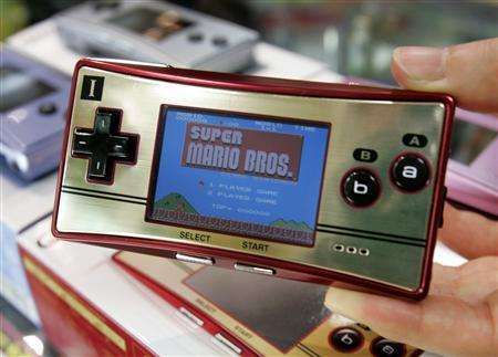 Japánban már kapható a Nintendo Game Boy Micro