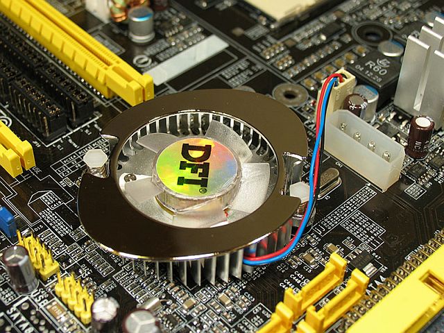 Új Intel lapkakészletek a második negyedévben