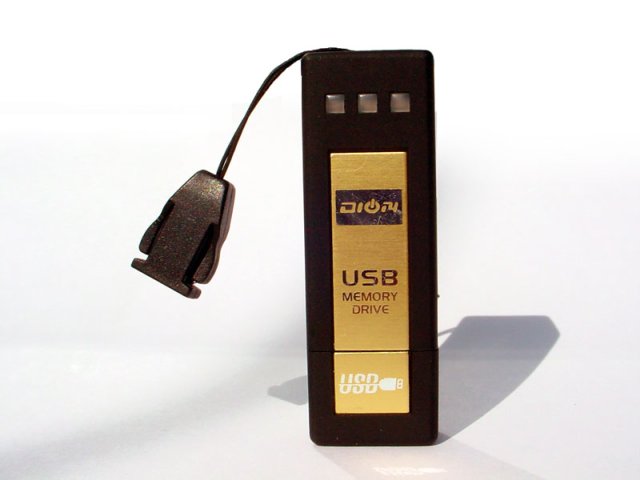 Millió-GB-os USB drive-ok nanomágneses adattárolással