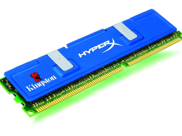 Szupergyors 1,2 GHz-es XyperX DDR2 memóriák
