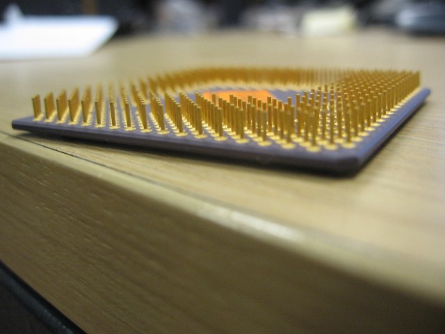 AMD: 45 nm-es szilíciumlap és elbocsátások