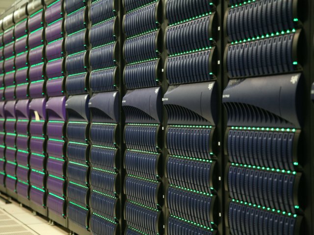 A japánok megépítik a világ legerősebb szuperszámítógépét