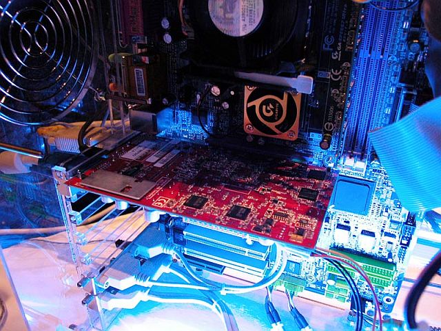 A gyártók kisebb alaplapokban gondolkodnak