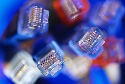 Gyorsuló drót nélküli hálózatok