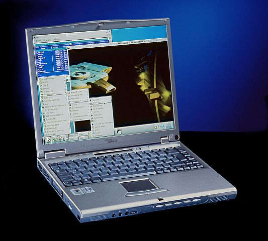 Új Toshiba és Fujitsu notebookok