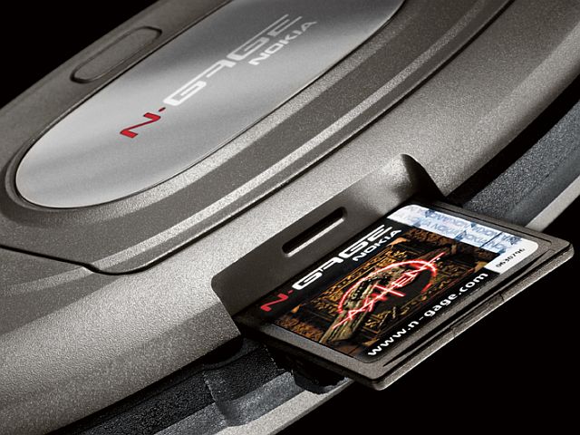 A Nokia piacra dobta megújult N-Gage készülékét