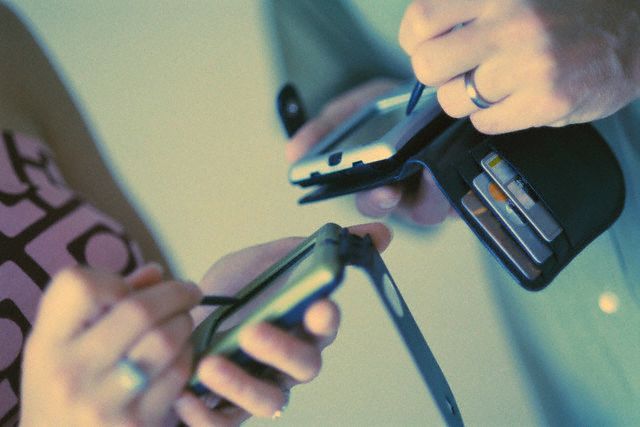 Beszáll az okos telefonok fejlesztésébe az Intel?