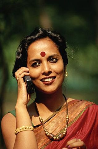 Öt év múlva egymilliárd eladott mobiltelefon évente