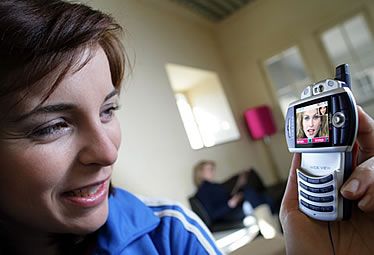 A mobilkészülék eladások 21,6%-kal nőttek a második negyedévben