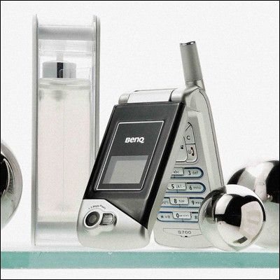 A BenQ lassan megválik a Siemens márkanévtől