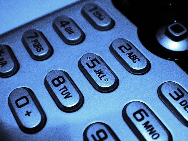 Lassulóban a mobiltelefonos piac növekedése