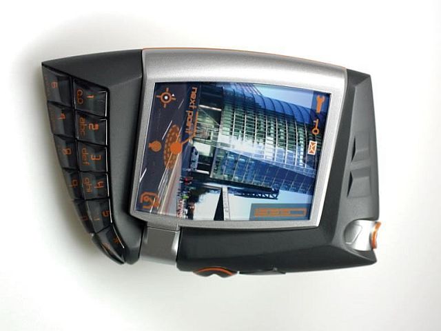 Teljes lendületben a BenQ-Siemens: 3 új koncept telefon