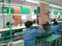 Nyomorban élőkön gazdagodnak a vezető mobilcégek