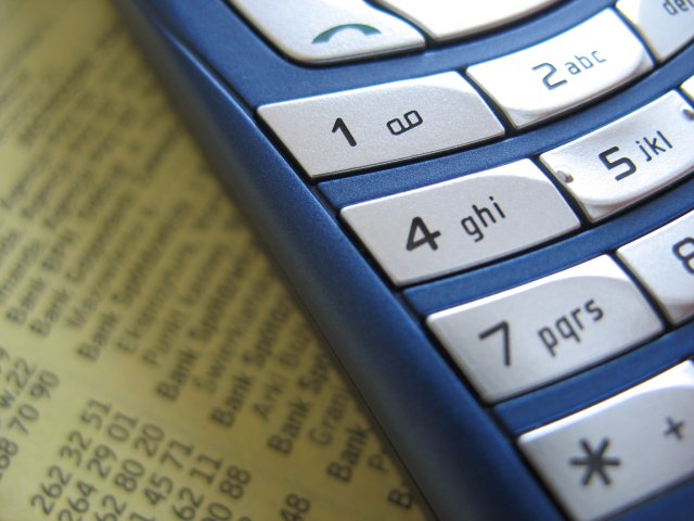 2007 februárjában csökkennek a mobil végződtetési díjak