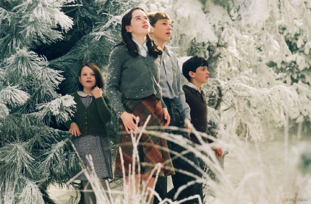 Narnia krónikái – Az Oroszlán, a boszorkány és a ruhásszekrény filmkritika