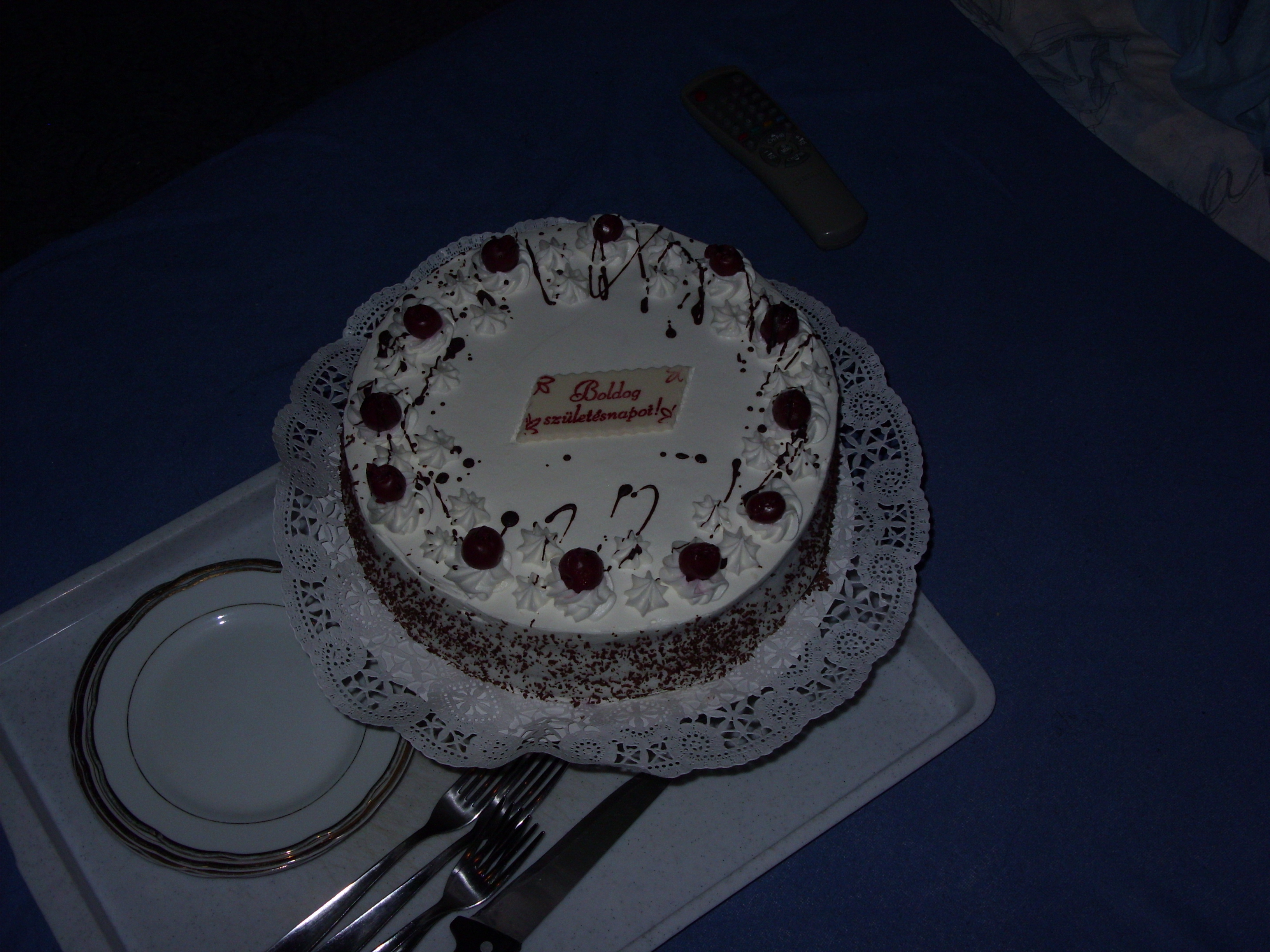 A macska rúgja meg… Boldog Szülinapot!