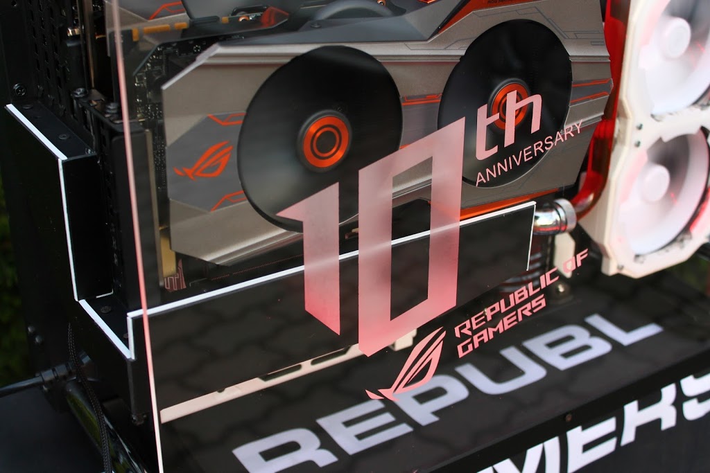 Egy igazi születésnapi ROG modding