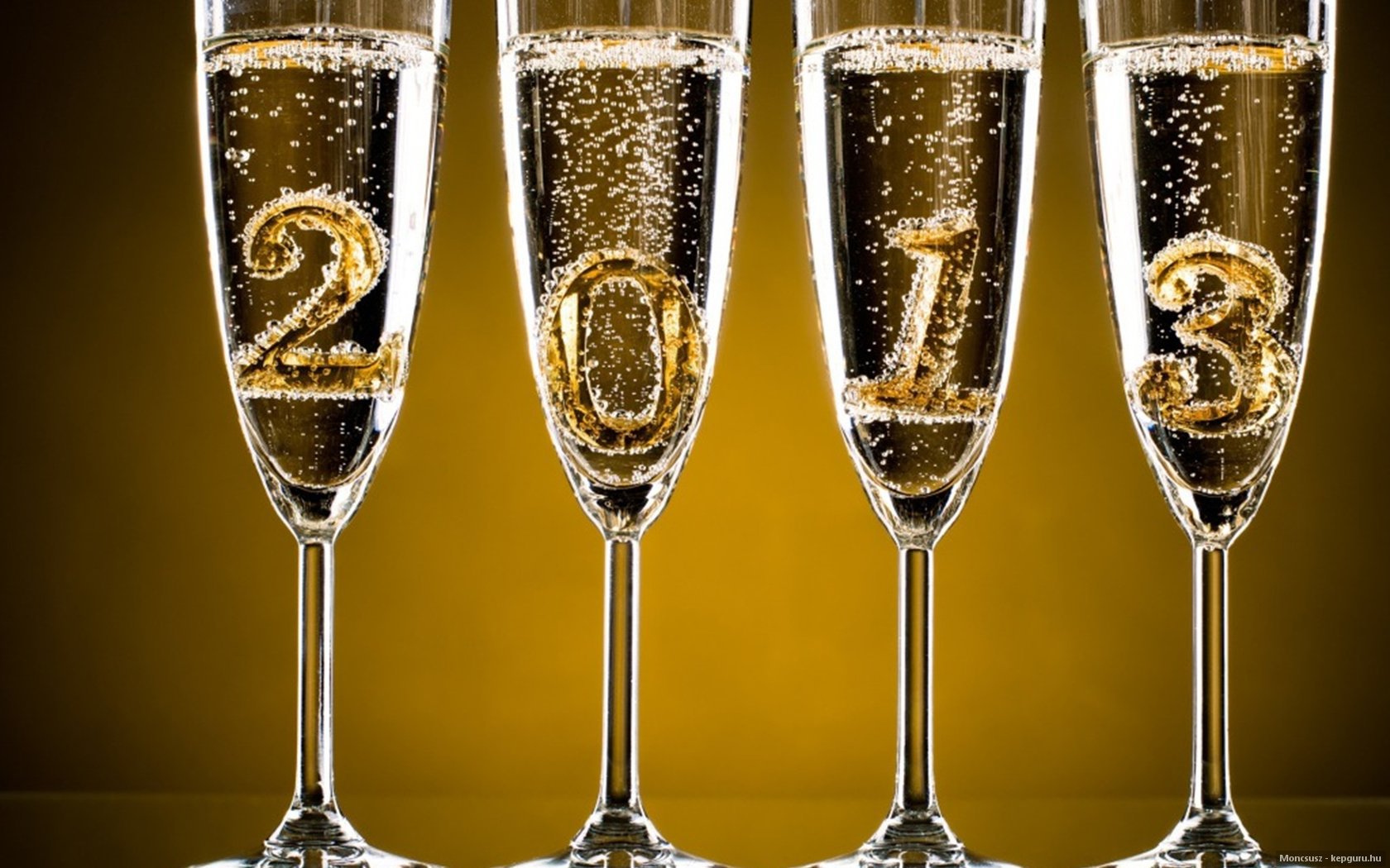 Help Wanted – Olvasd el :D + B.Ú.É.K