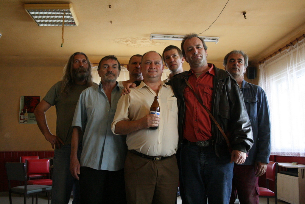 Magyar tévéfilm: Hőskeresők