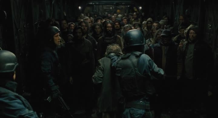 Snowpiercer (2013)