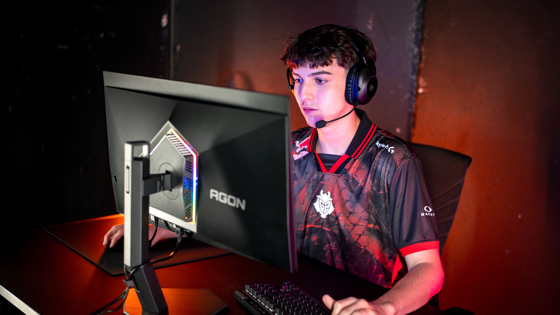 500 Hz-es QD-OLED panellel érkezik az AGON PRO AG276QKD2