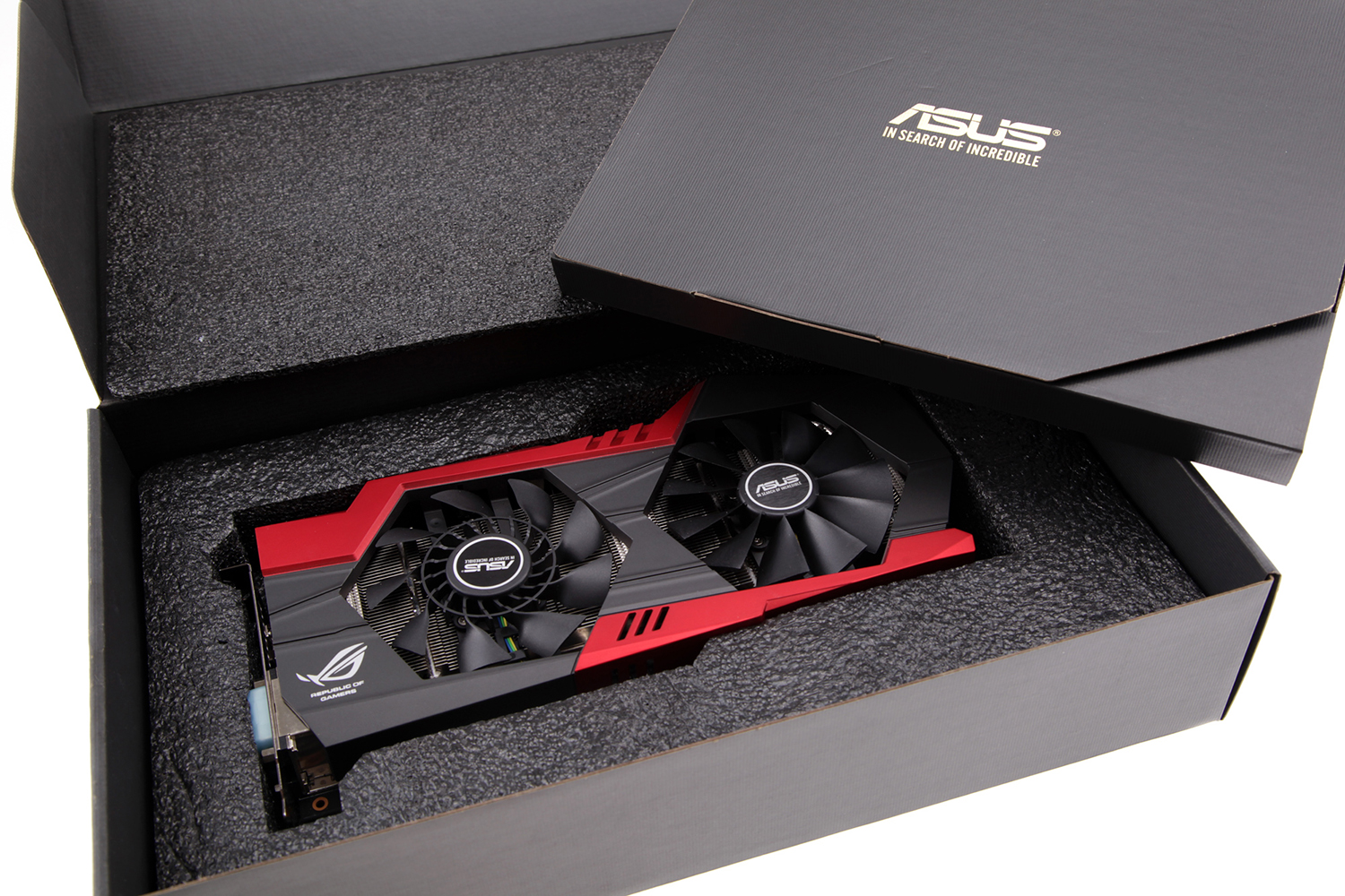 5 millió grafikus kártyát szállított le tavaly az ASUS