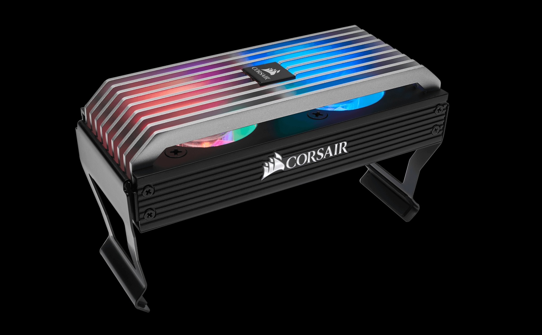 A Corsair aktív hűtőt készít az izzadó memóriáknak