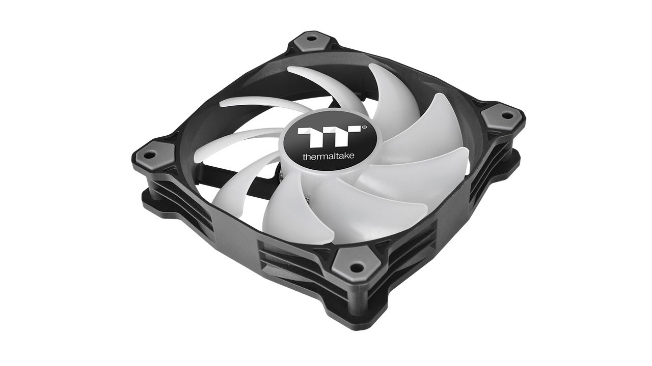A Thermaltake legújabb ventilátora csendesen képes lekapni a parókánkat