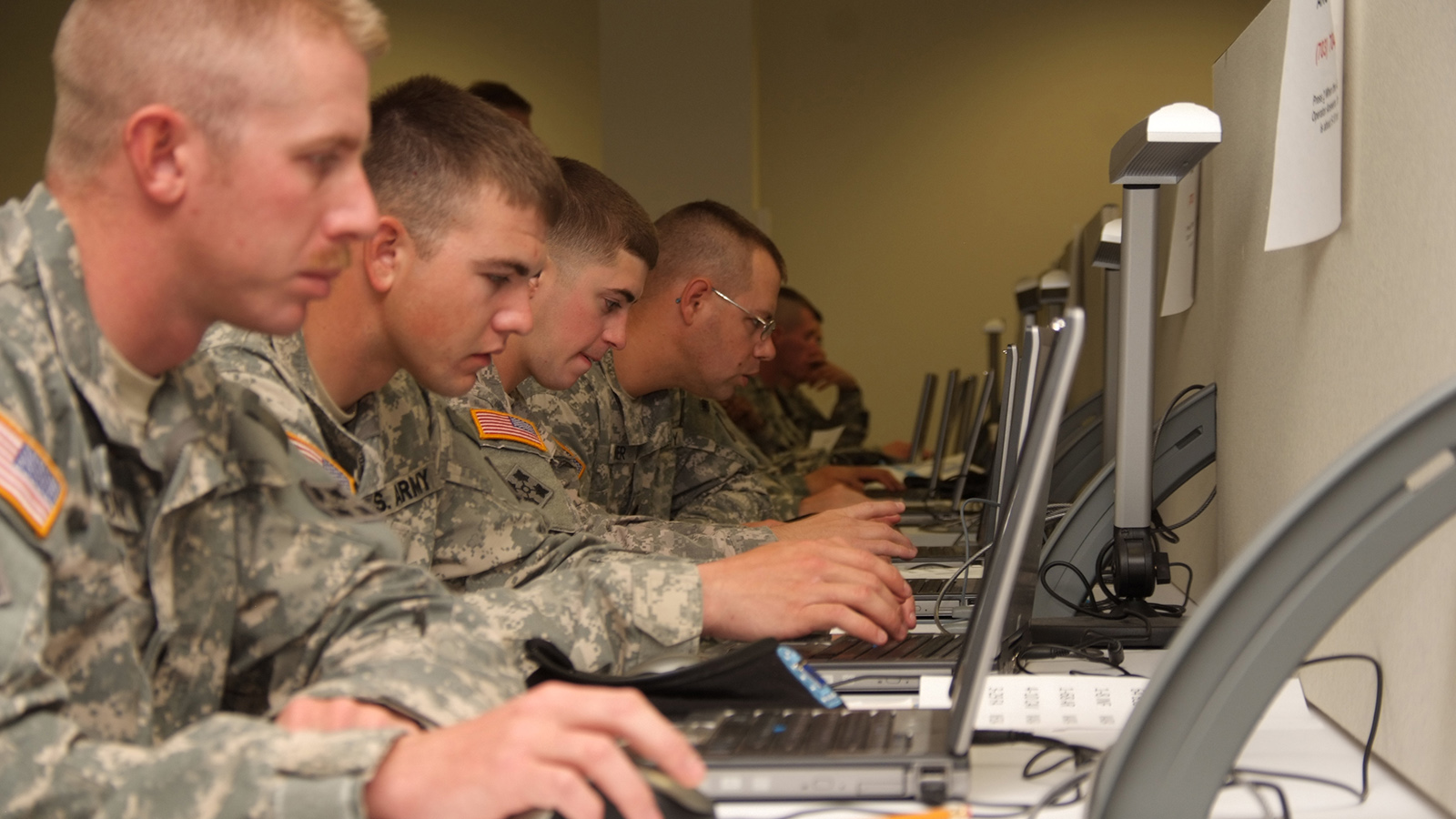 Az amerikai katonák is a Windows 10-re bízzák magukat